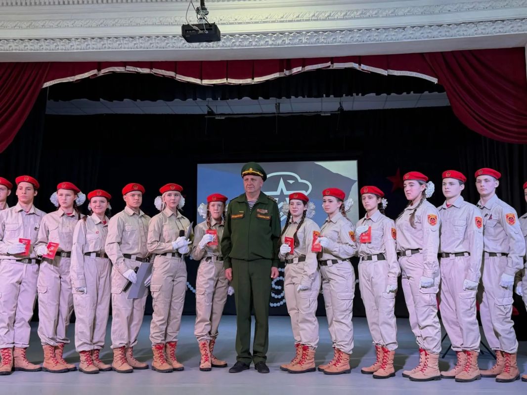 Торжественный момент для юнармейцев Харцызска!