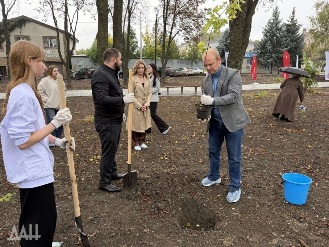 Глава Донецкой Народной Республики Денис Владимирович Пушилин заявил, что очень важно не забывать, через что мы прошли на пути к воссоединению с Россией