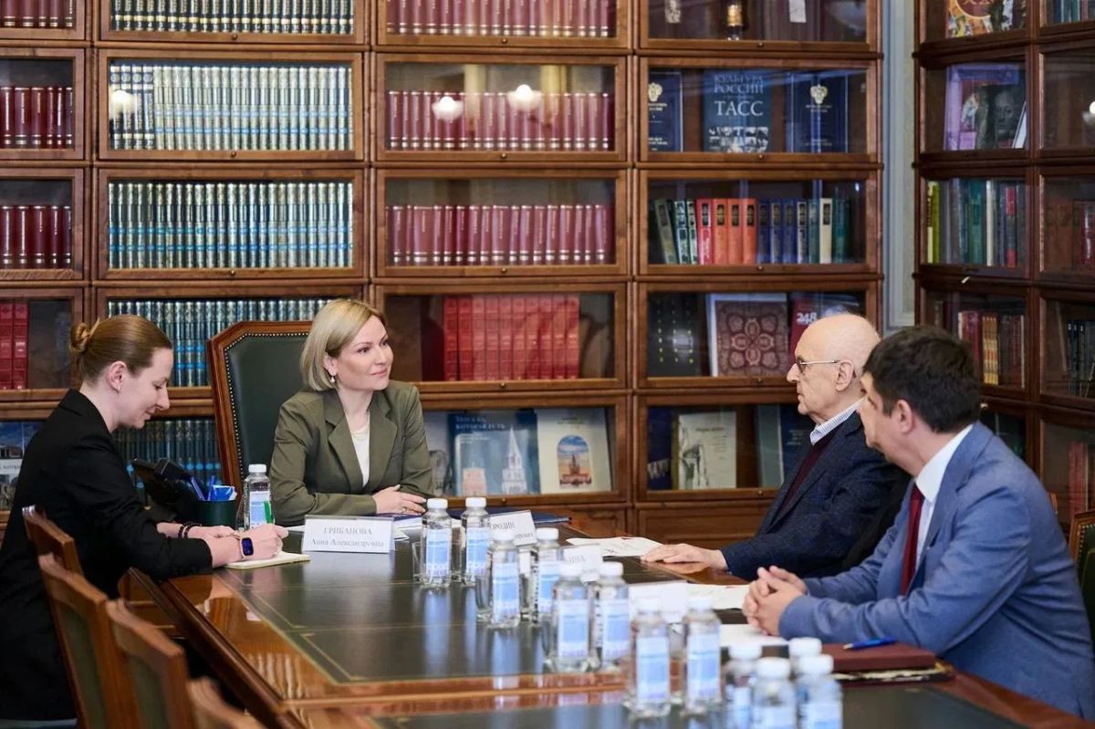 Ольга Любимова: Встретилась с Президентом Российского государственного академического молодежного театра Алексеем Бородиным