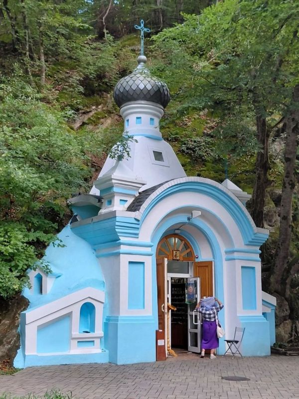 Место силы. На Минеральной поляне санаторского парка есть место, куда приходят не только за здоровьем, но и за чудом