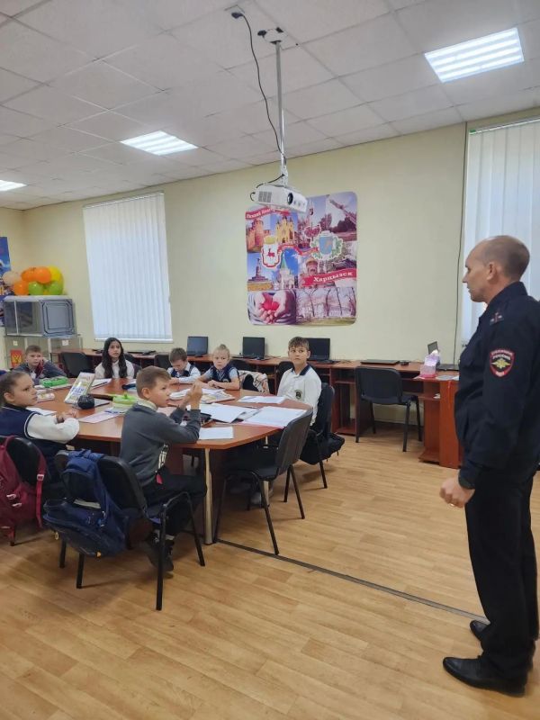 Сотрудники транспортной полиции Иловайска провели профилактические беседы со школьниками Харцызска