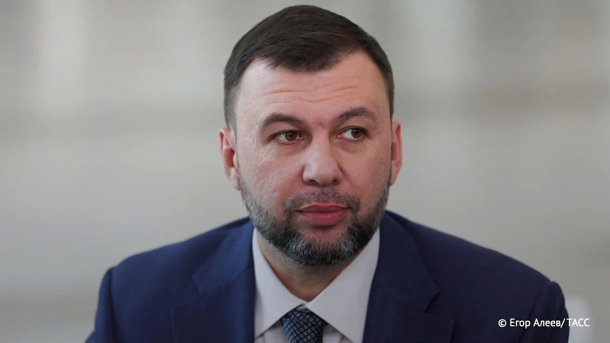 Бойцы РФ охватывают Славянско-Краматорскую агломерацию с нескольких сторон, что играет важную роль в наступательных действиях на этом направлении, сообщил Пушилин в эфире "Вестей"