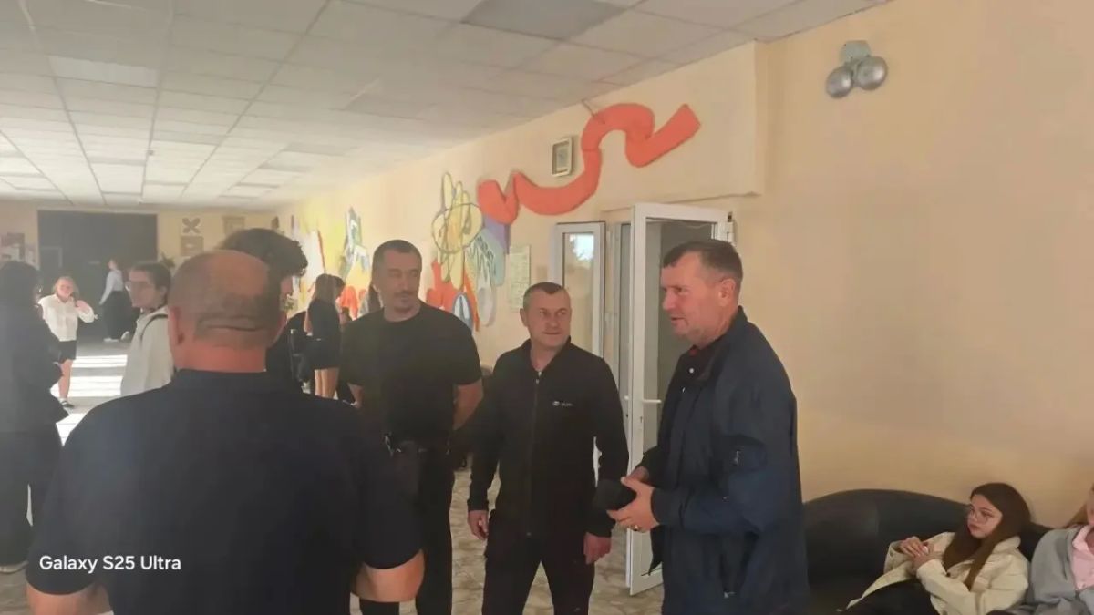 Встреча с жителями в Урзуфе