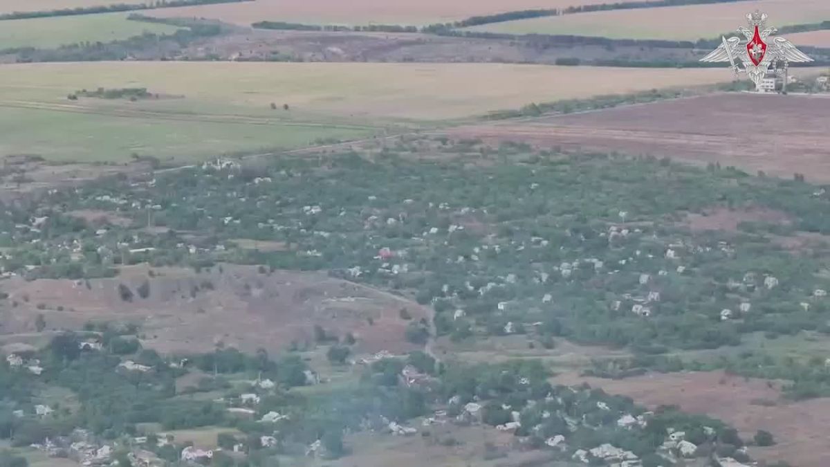Минобороны показало первые кадры из освобожденного города Доброполье в Донецкой Народной Республике