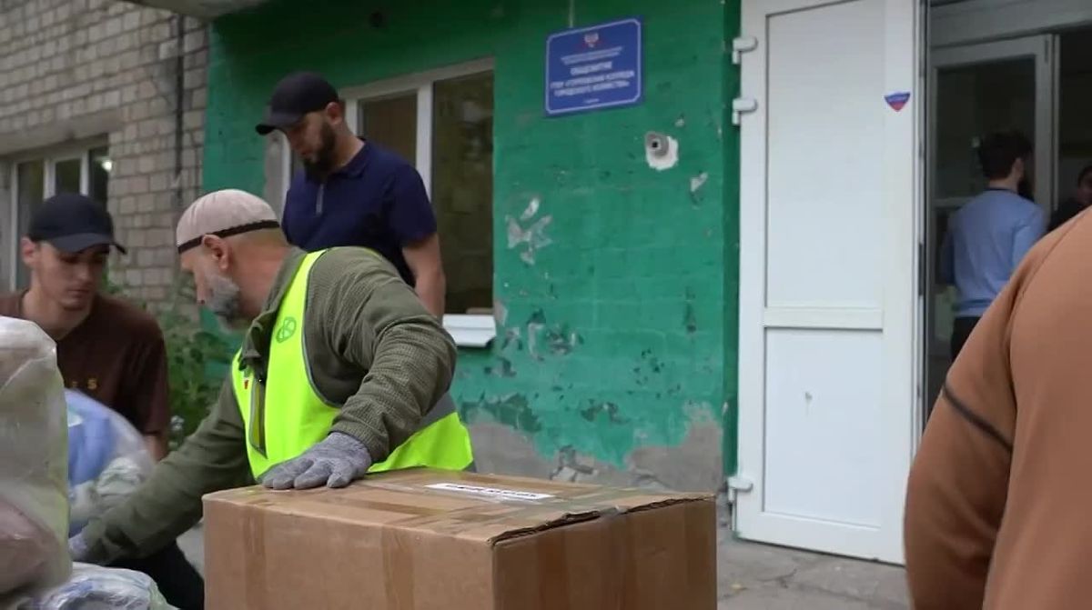 Иван Приходько: Доброта не имеет границ. Представители Духовного управления мусульман Чеченской Республики совместно с командованием 78-го мотострелкового полка «Север-АХМАТ» МО РФ при финансовой поддержке Регионального...