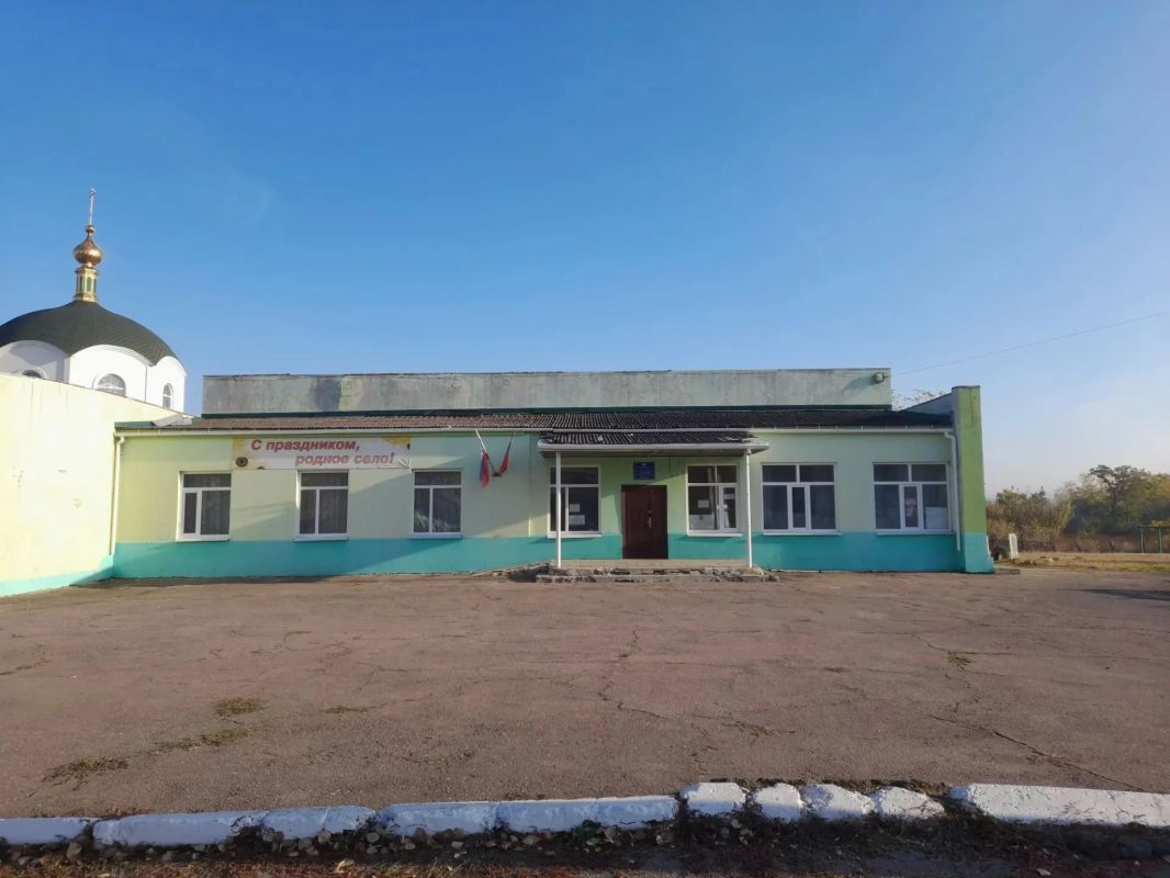 Активисты села Грабово отремонтировали кровлю сельского дома культуры