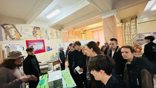 Будущие выпускники общеобразовательной школы № 4 уже сегодня задумываются о будущем, ведь совсем скоро им предстоит определиться с выбором профессии