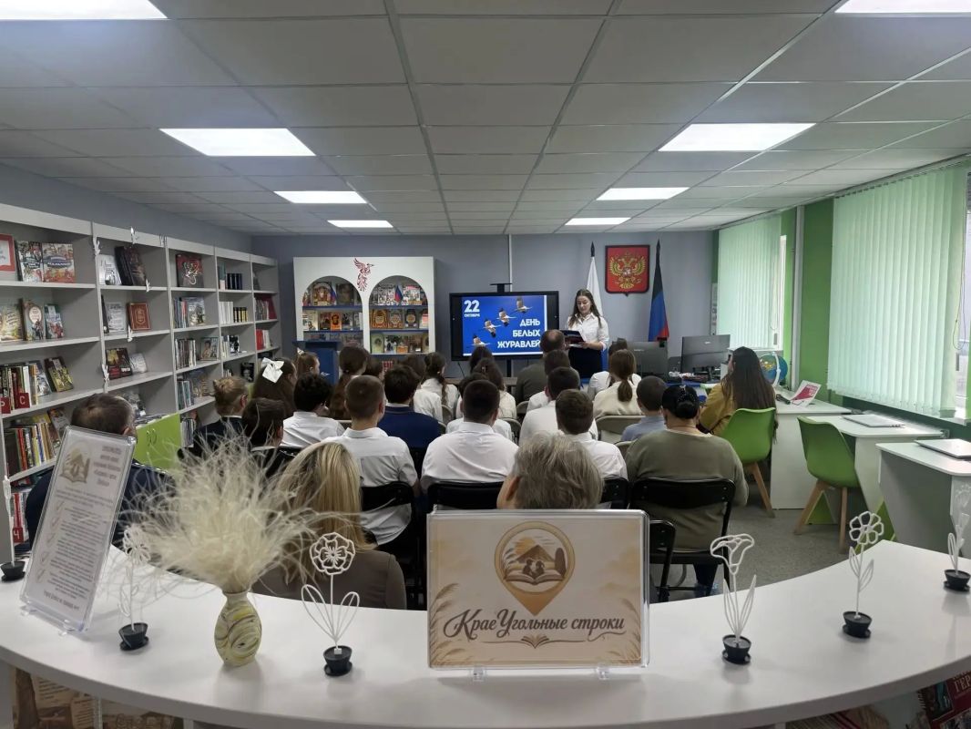 Александр Шатов: В Шахтерске провели урок-реквием «Сохраним всю память прожитых боев»