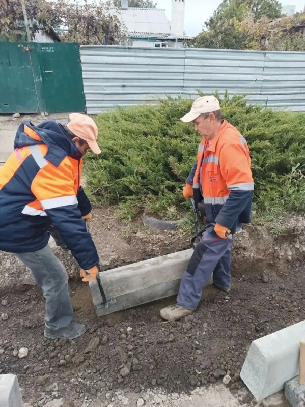В Мариуполе в ежедневном режиме продолжается благоустройство территорий