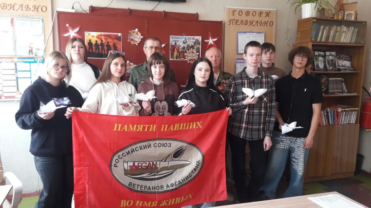 День белых журавлей. 22 октября, мы отмечаем День белых журавлей — памятную дату, посвящённую памяти воинов, погибших на полях сражений во всех войнах и военных конфликтах