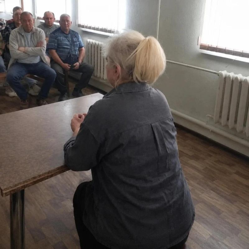 Начальник Металлистовского территориального отдела Светлана Тимофеева встретилась с профсоюзным коллективом ООО «МРИЯ-АГРО»