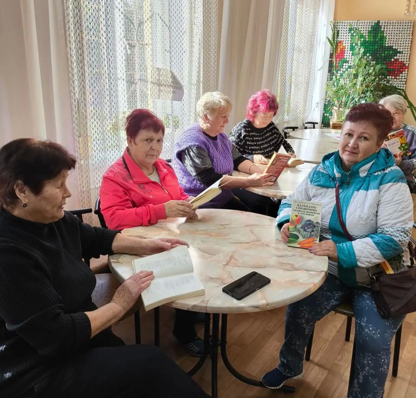 Двери открыты для каждого: библиотека, собранная заботой получателей социальных услуг