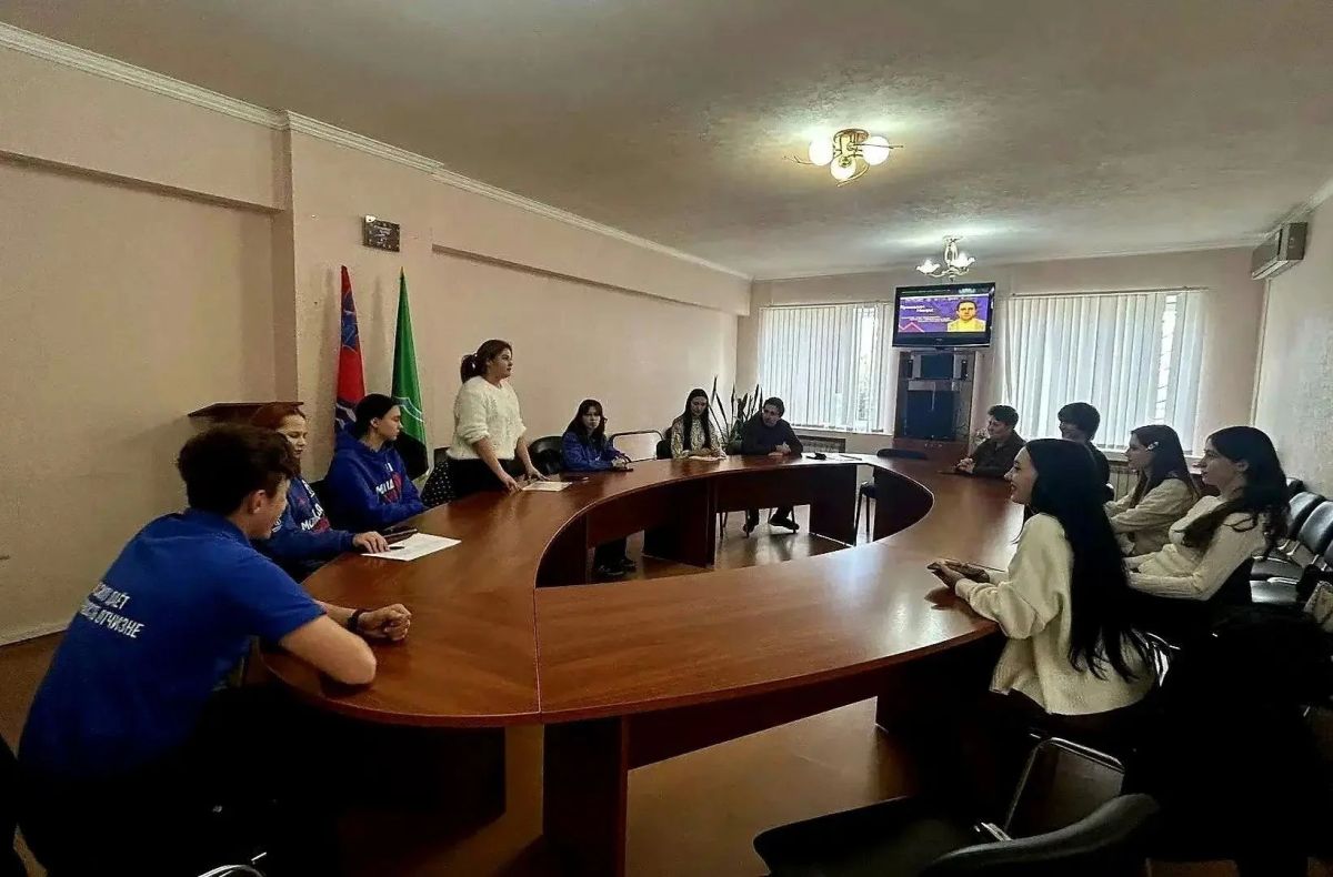 В Шахтерском муниципальном округе прошел «ГосСтарт.Диалог» с молодежью