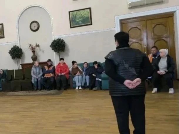 27 октября 2026 года депутаты от партии «Единая Россия» Ясиноватского муниципального совета Елена Алипа и Владислав Мурай провели встречи с жителями округа